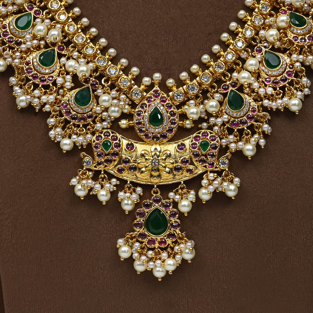 Guttapusal Necklace Set