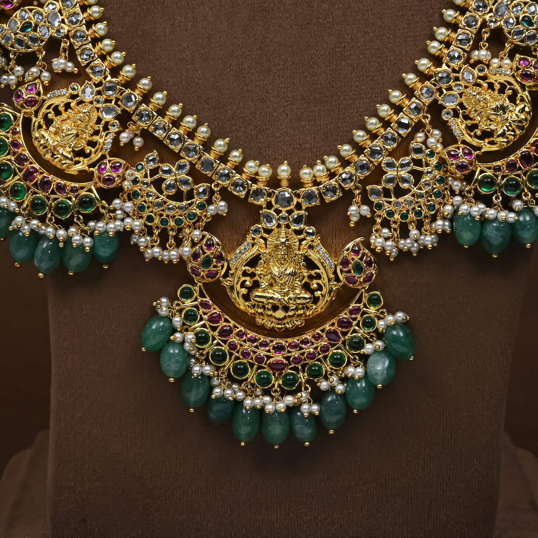 Guttapusal Necklace Set