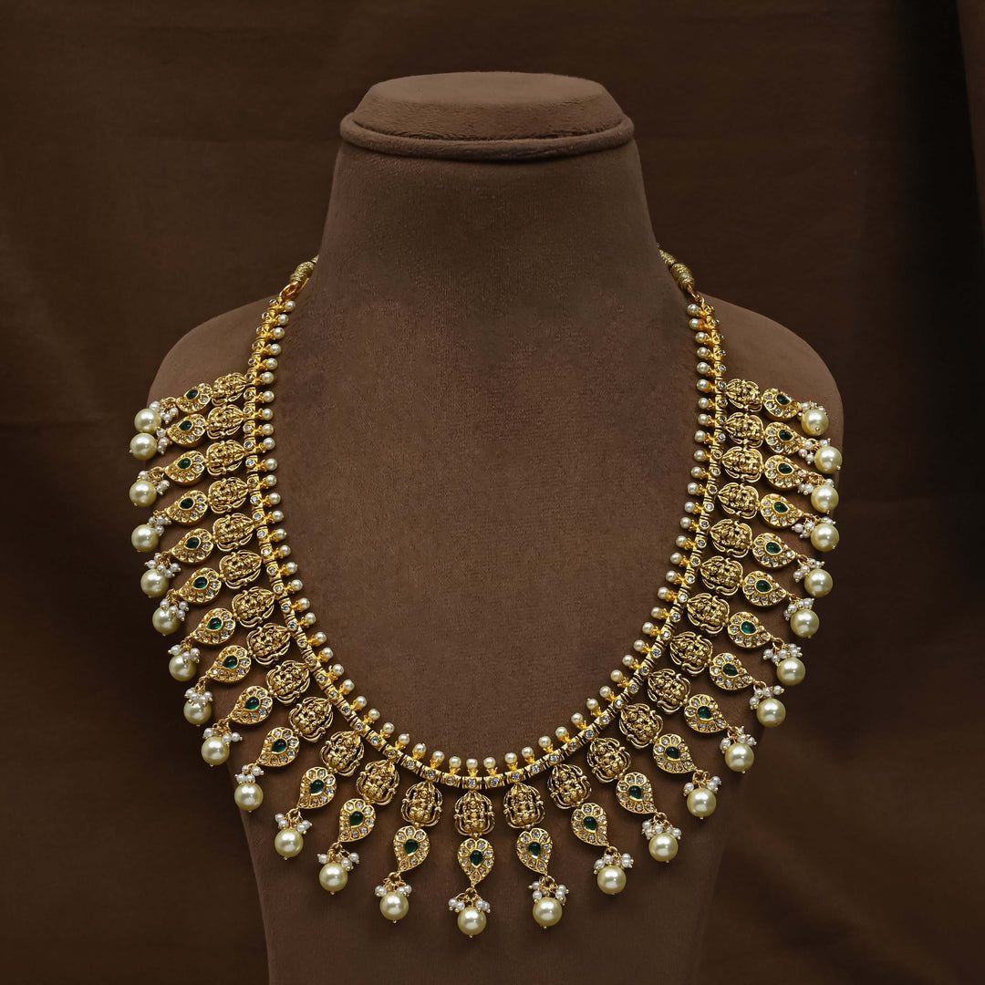 Guttapusal Necklace Set