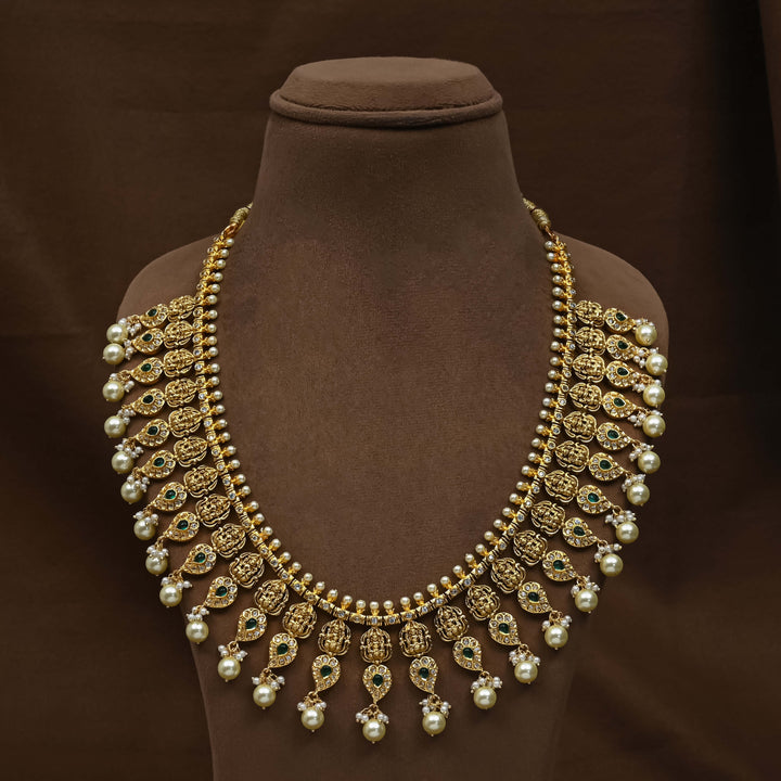 Guttapusal Necklace Set