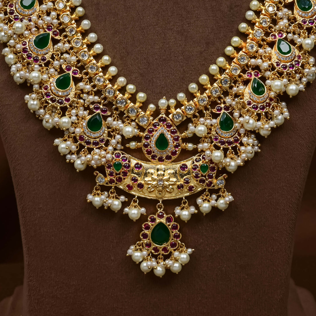 Guttapusal Necklace Set