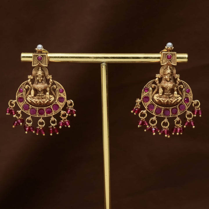 Guttapusal Necklace Set