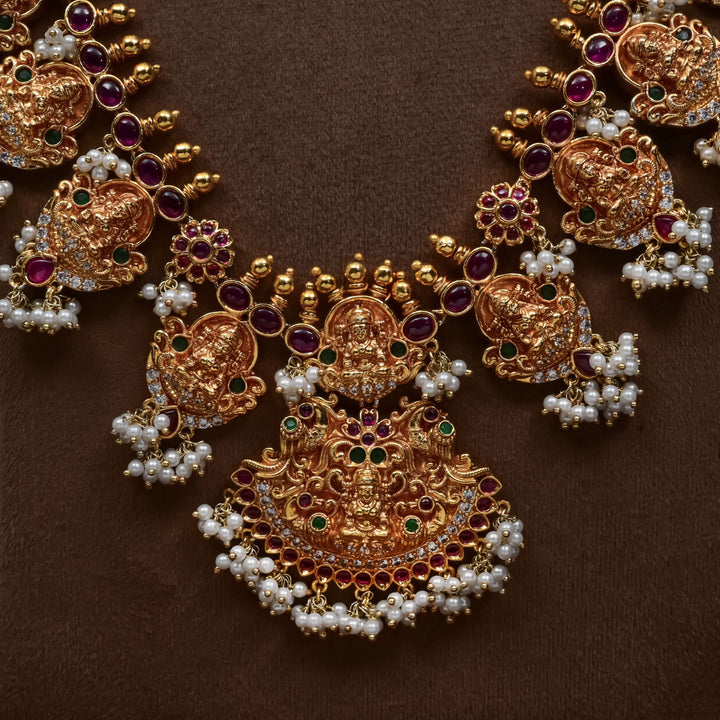Guttapusal Necklace Set