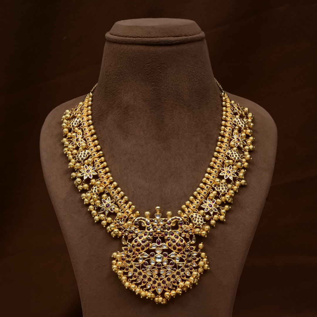 Guttapusal Necklace Set
