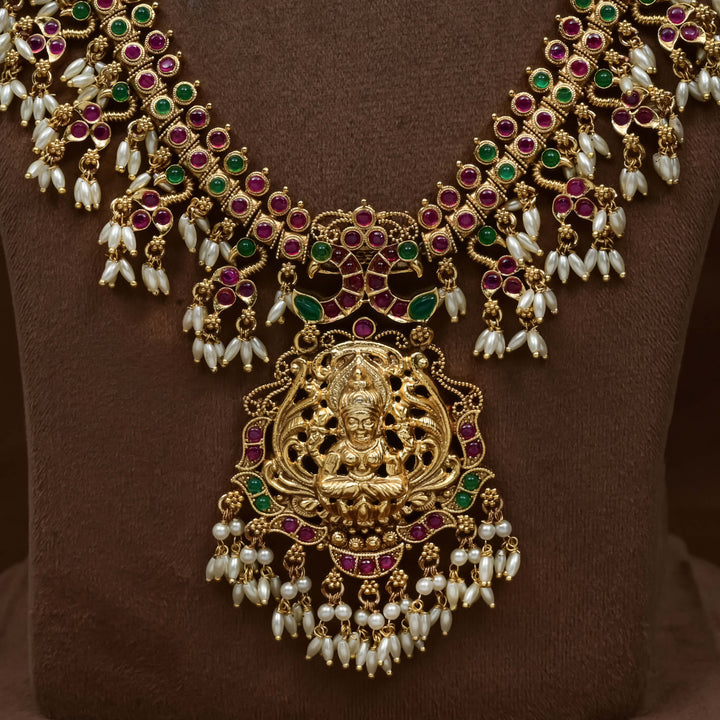 Guttapusal Necklace Set