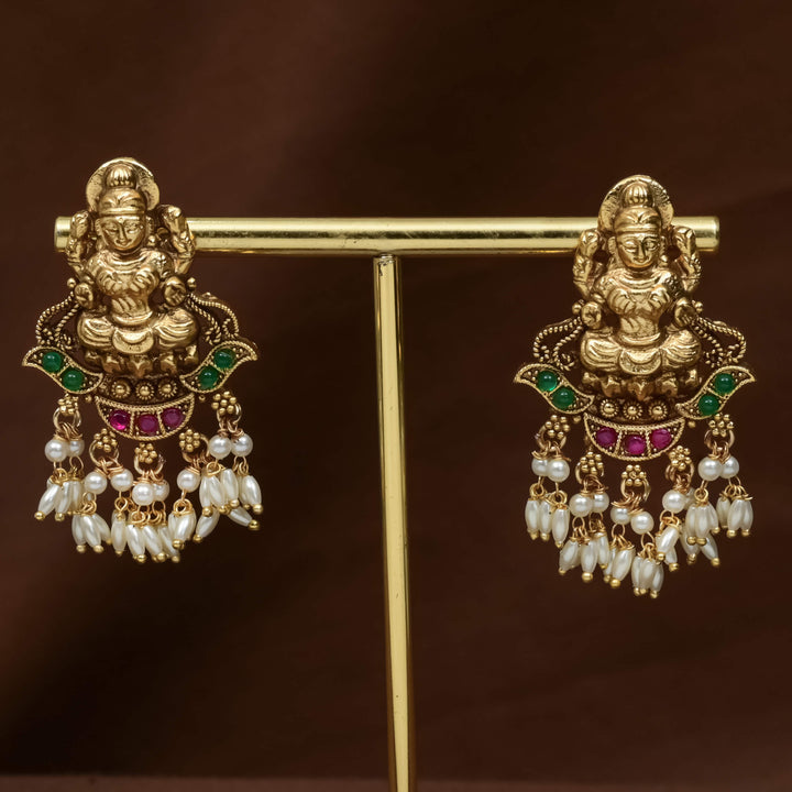 Guttapusal Necklace Set