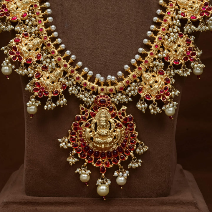 Guttapusal Necklace Set