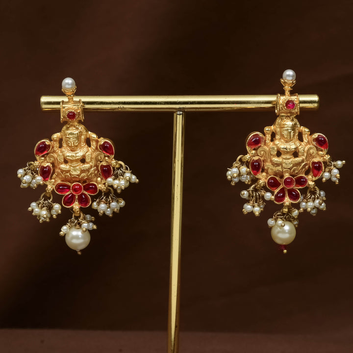Guttapusal Necklace Set