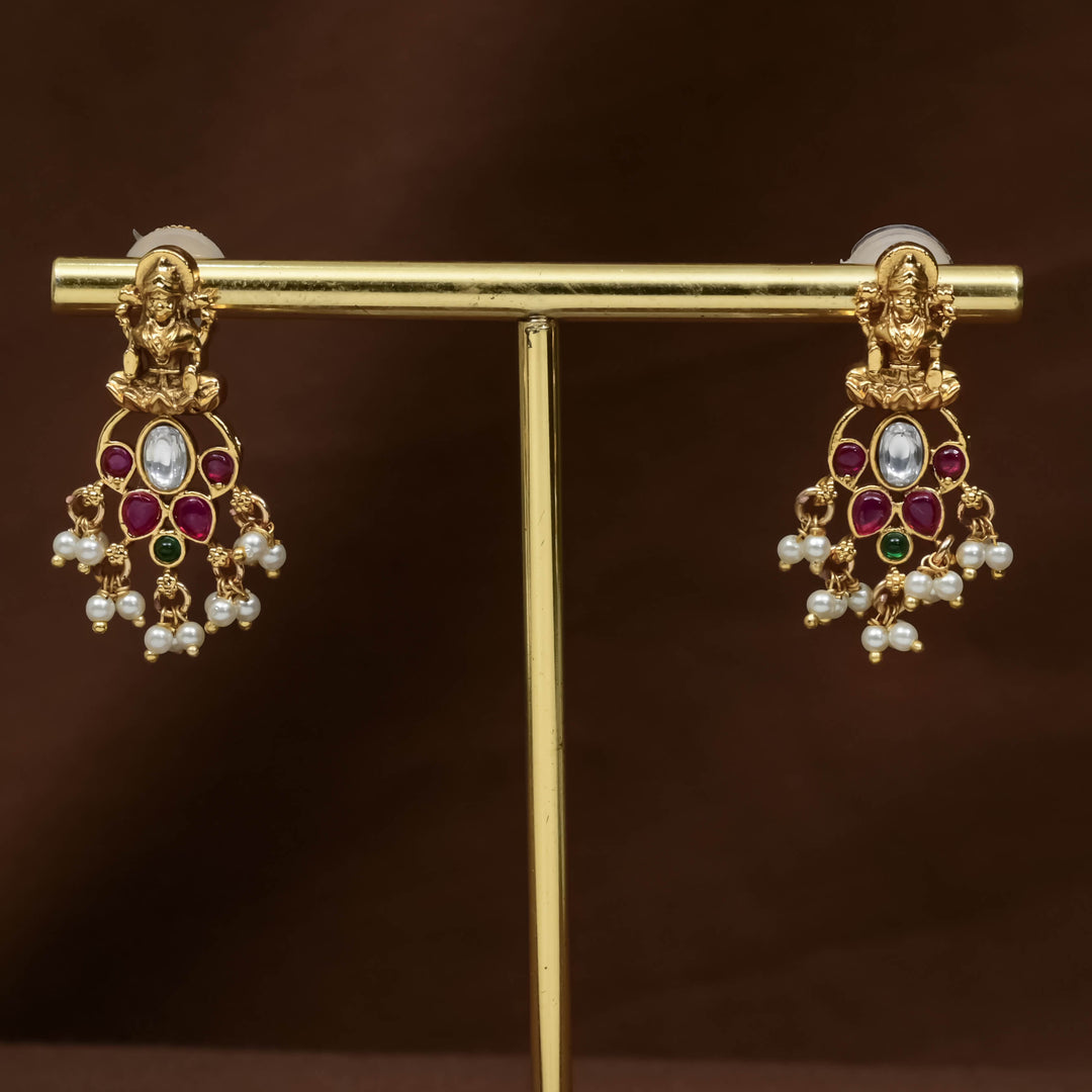 Guttapusal Necklace Set