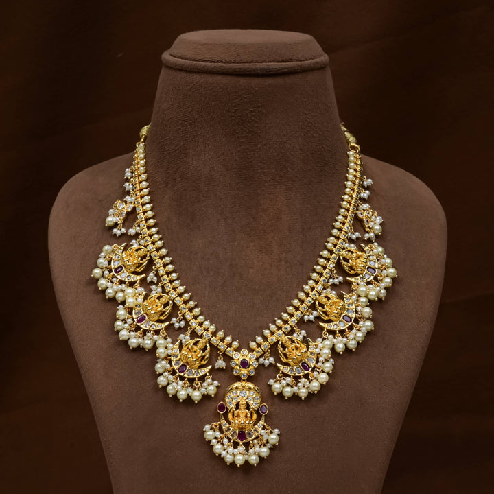 Guttapusal Necklace Set