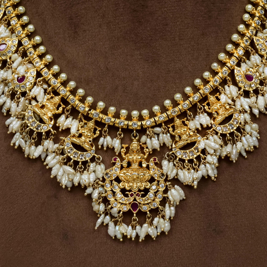 Guttapusal Necklace Set