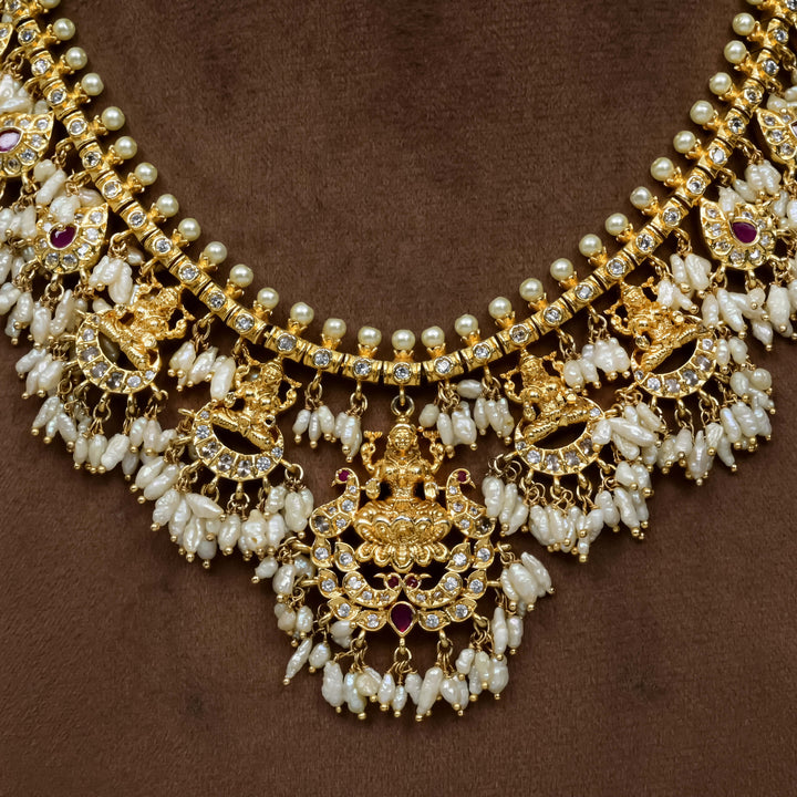 Guttapusal Necklace Set
