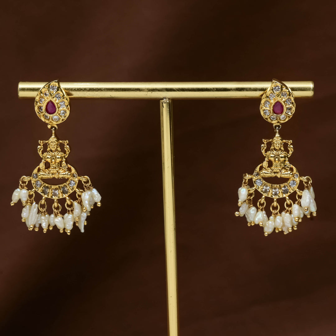 Guttapusal Necklace Set