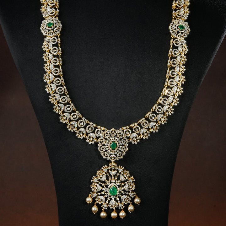 Close-up view of luxury bridal necklace set in 92.5 silver with semi-precious emerald stones, antique finish and intricate design, handcrafted wedding jewellery for brides by Sri Fine Jewellery, Hyderabd(https://srifinejewellery.com)