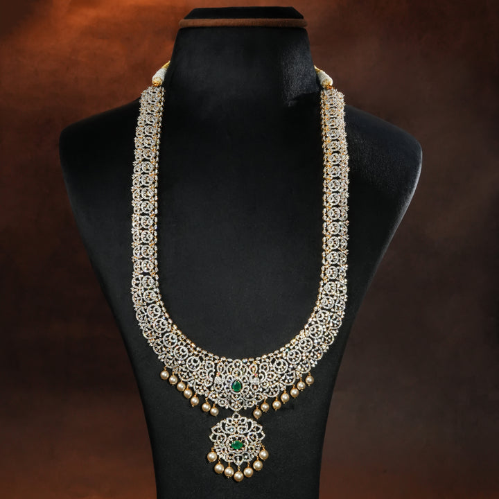 Full view of premium 92.5 silver CZ emerald haram with intricate detailing and pearl drops by Sri Fine Jewellery, Hyderabd(https://srifinejewellery.com)