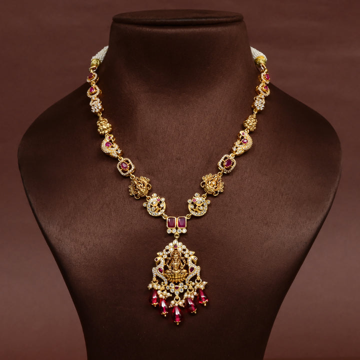 Women's traditional 92.5 silver temple necklace with intricate heritage craftsmanship by Sri Fine Jewellery Hyderabad (https://srifinejewellery.com)