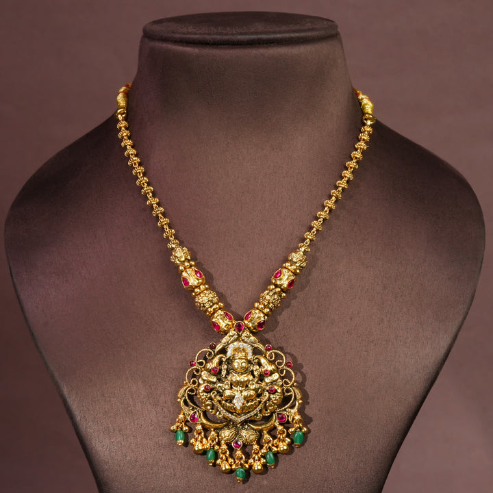 Traditional 92.5 silver temple necklace with intricate heritage craftsmanship by Sri Fine Jewellery Hyderabad (https://srifinejewellery.com)