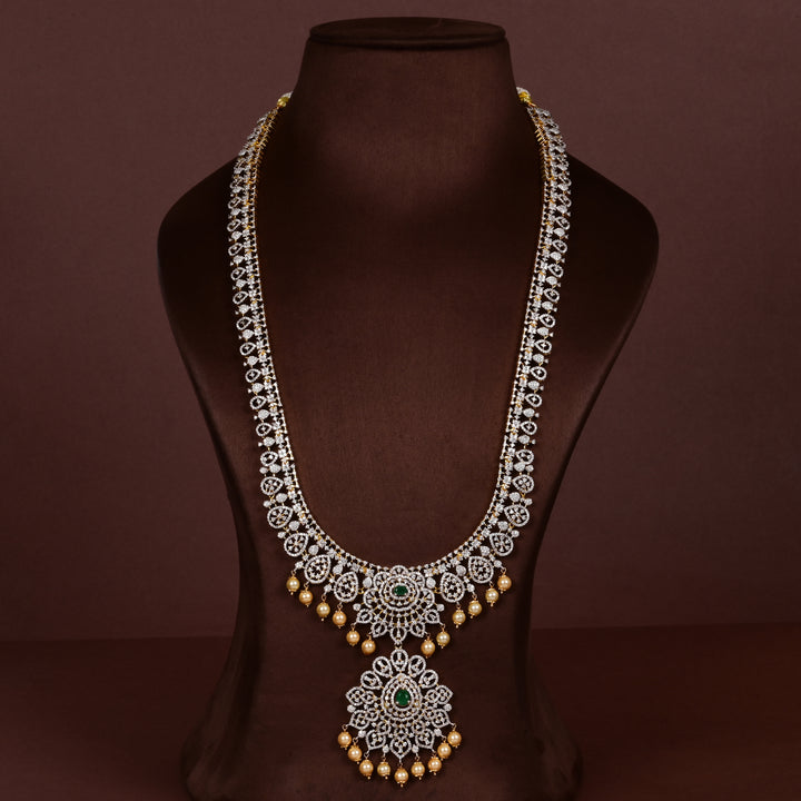 Luxury bridal necklace in 92.5 silver with semi-precious emerald stones and intricate design, handcrafted wedding jewellery for brides by Sri Fine Jewellery, Hyderabd
(https://srifinejewellery.com)