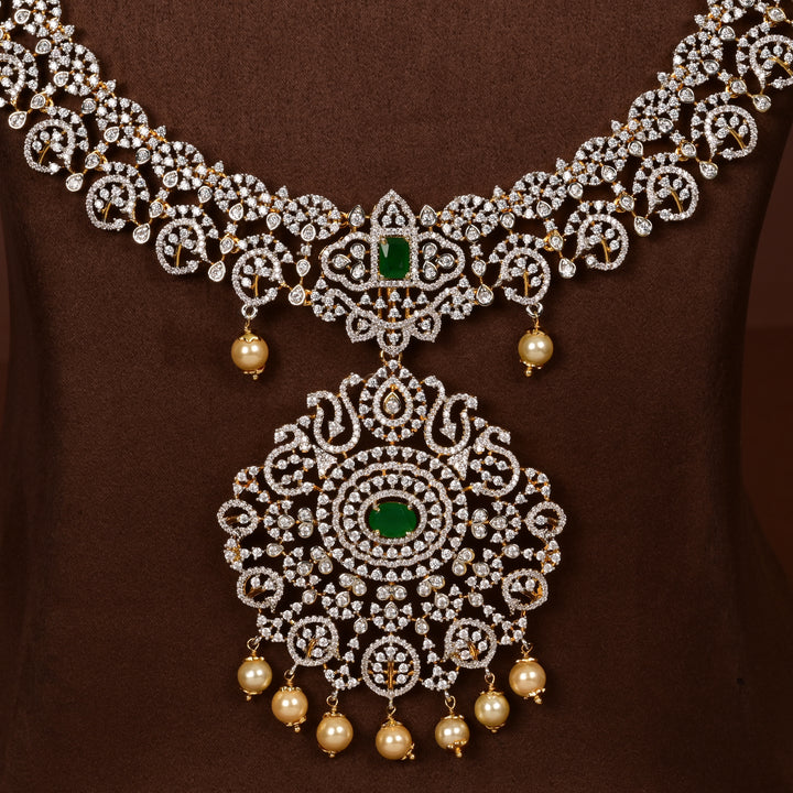 Close-up of luxury bridal necklace in 92.5 silver with semi-precious emerald stones and intricate design, handcrafted wedding jewellery for brides by Sri Fine Jewellery, Hyderabd
(https://srifinejewellery.com)