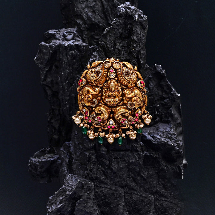 Premium 92.5 silver temple pendant featuring traditional Lakshmi motif, kemp stones, antique finish and intricate handcrafted South Indian design by Sri Fine Jewellery, Hyderabad.
(https://www.srifinejewellery.com
