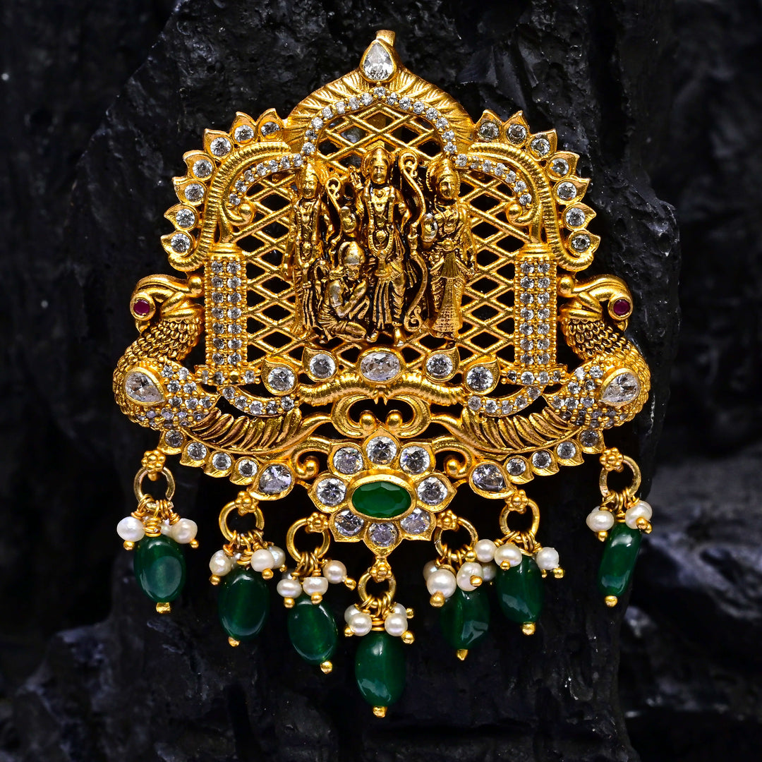 Premium 92.5 silver temple pendant featuring traditional Ram privar, kemp stones, antique finish and intricate handcrafted South Indian design by Sri Fine Jewellery, Hyderabad.
(https://www.srifinejewellery.com)