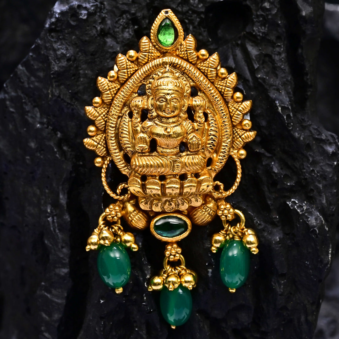 Premium 92.5 silver temple pendant featuring traditional Lakshmi motif, antique finish, and intricate handcrafted South Indian design by Sri Fine Jewellery, Hyderabad.
(https://www.srifinejewellery.com)